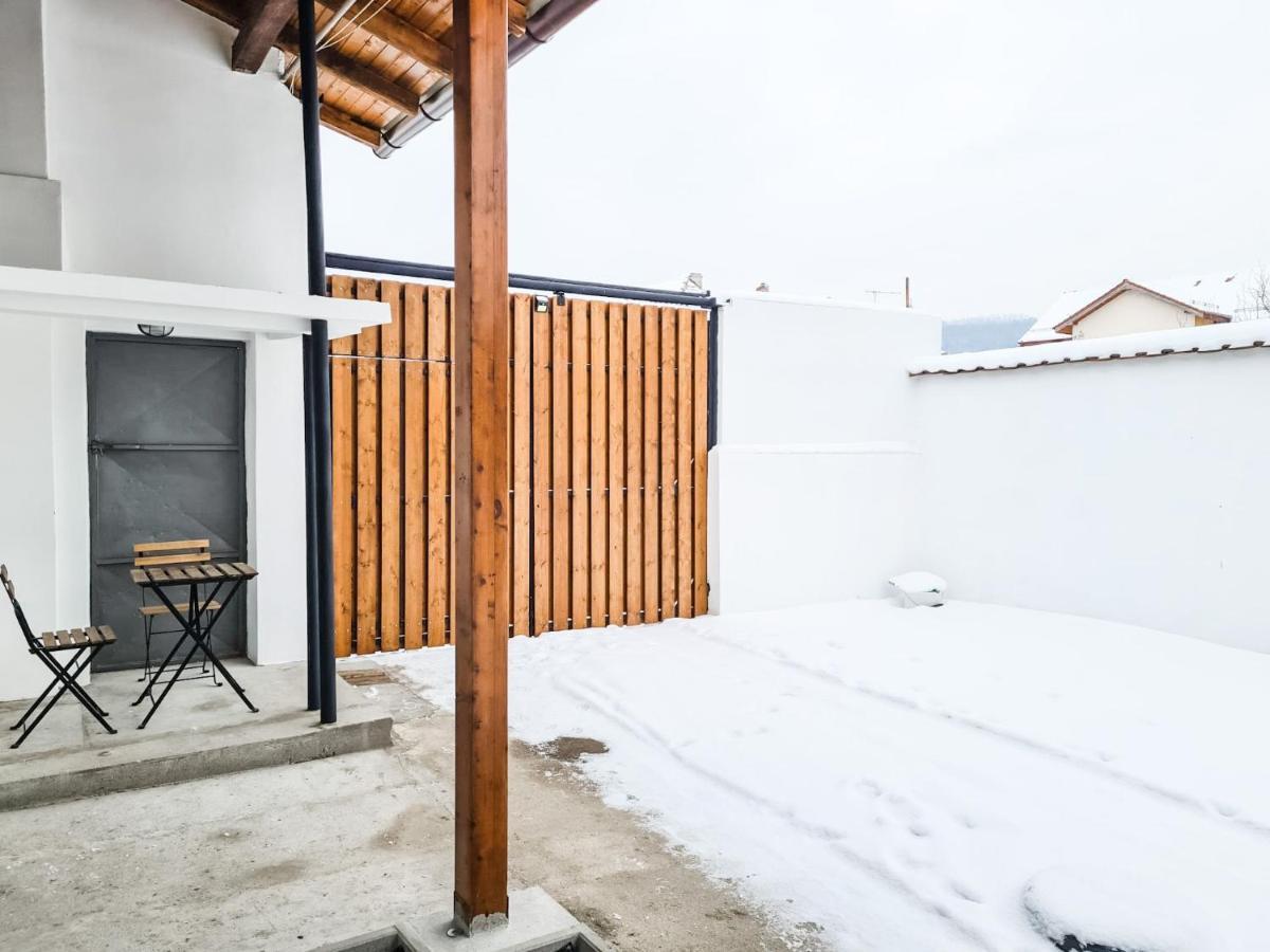 The Cozy Bunker Apartment Sibiu Ngoại thất bức ảnh